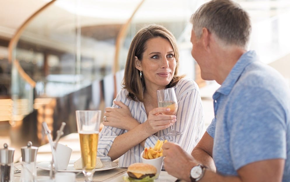 RSSC, Seven Seas Voyager, Pool Grill.jpg